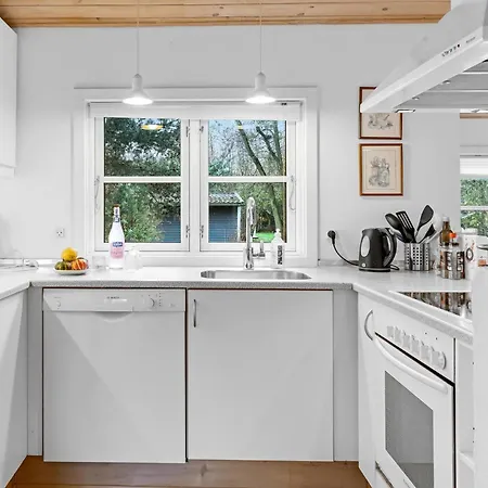 3 Bedroom In Aakirkeby * Vester Somarken