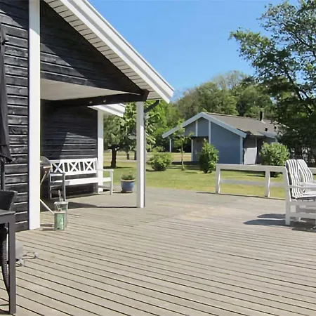 Schönes Haus In Aakirkeby Mit Küche