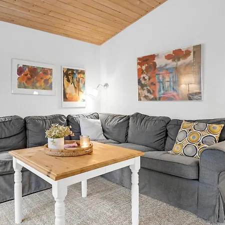 Bella Casa Con 3 Da Letto Ad * Vester Somarken