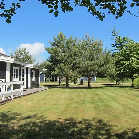 Schönes Haus In Aakirkeby Mit Küche * Vester Somarken